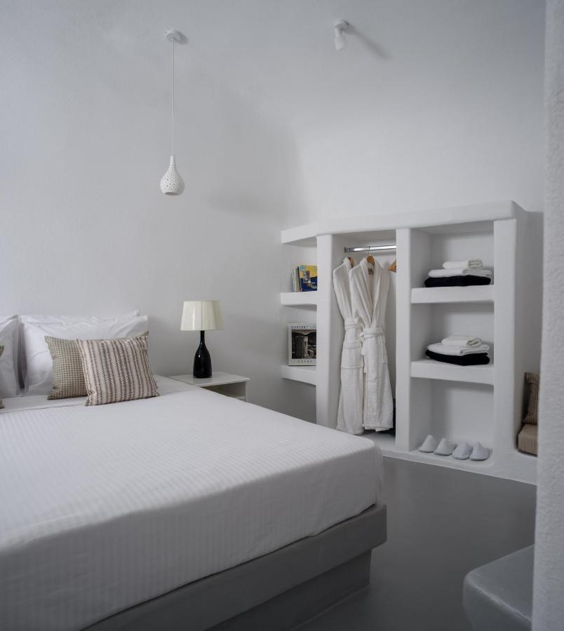 White Dream Suites Fira  Extérieur photo