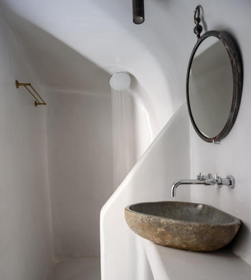 White Dream Suites Fira  Extérieur photo