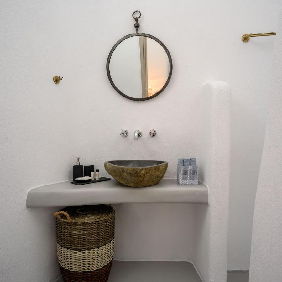 White Dream Suites Fira  Extérieur photo