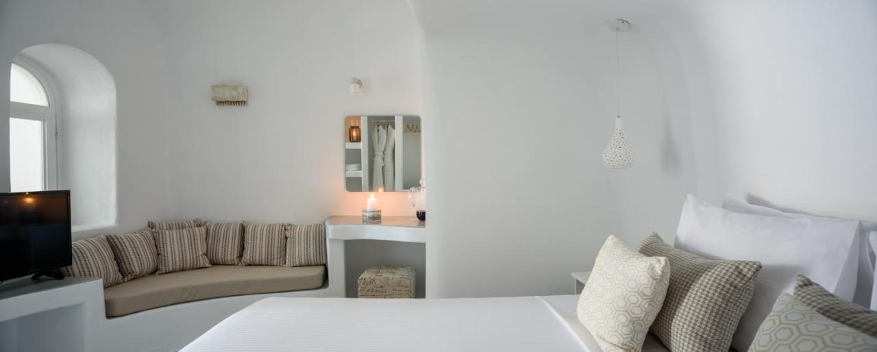 White Dream Suites Fira  Extérieur photo