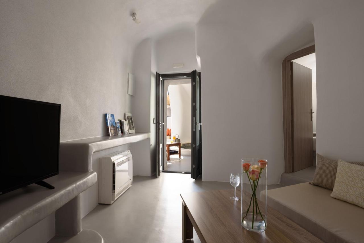 White Dream Suites Fira  Extérieur photo