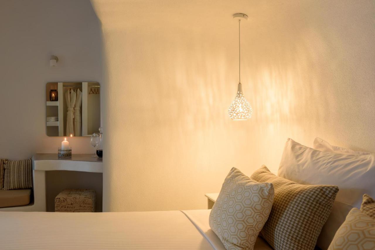 White Dream Suites Fira  Extérieur photo
