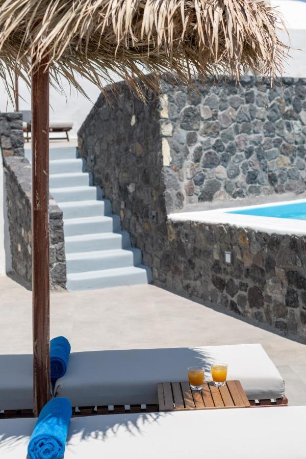 White Dream Suites Fira  Extérieur photo